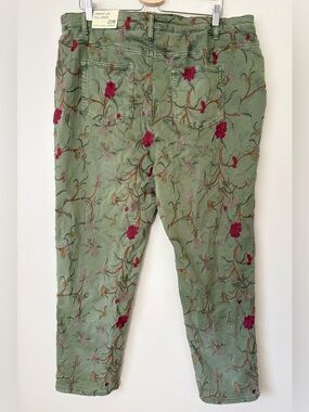 NWT Soft Surroundings Embroidered Floral Straight Leg Pants Sage Green 20W